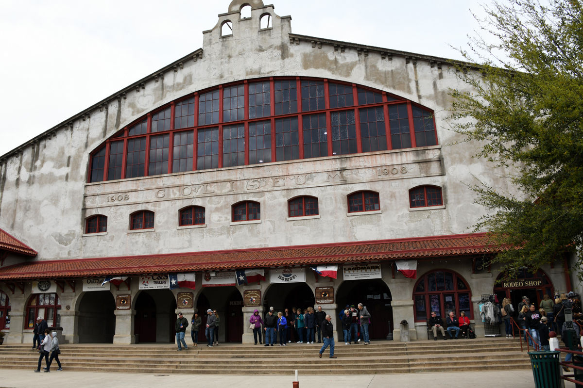 057 Back to the Cowboy Coliseum for the rodeo.JPG